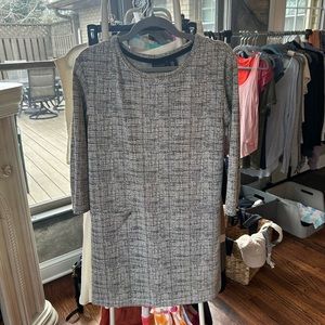 Black and white pattern shift dress perfect for work!